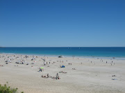 World famous Cable Beach, lovely white sand, blue sea. (img )