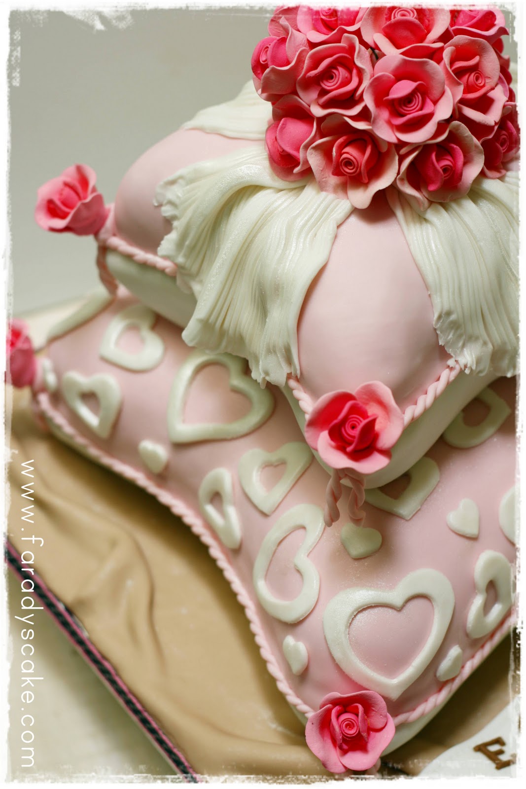 Pillows to Dream On Wedding Cake Where Everything Is Made With Love