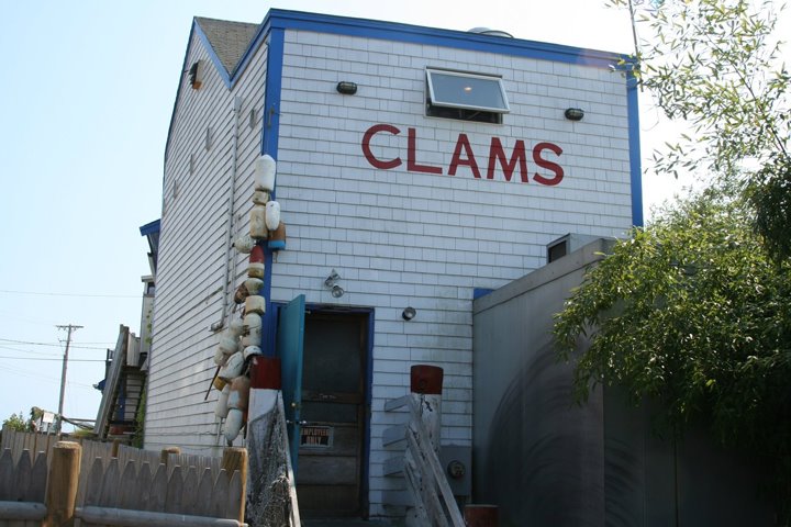 [Flo's+Clams.JPG]