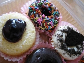 [donuts4.JPG]