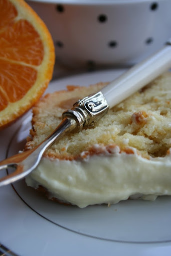 Pomarańczowe ciasto jogurtowe