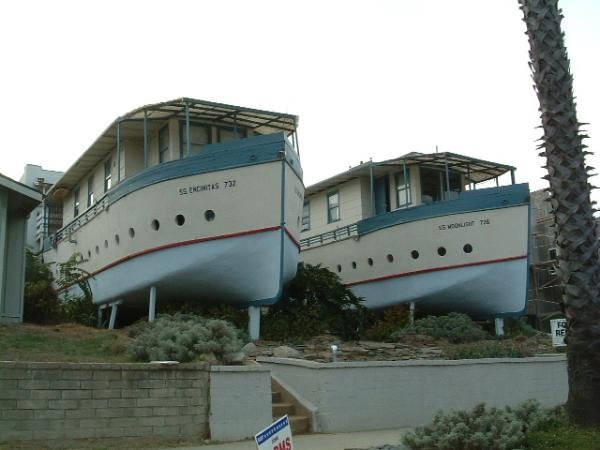 [encinitas+boat+houses.bmp]
