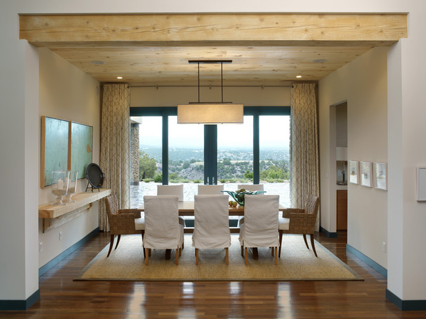 [hgtv+dream+home+2010--dining+room.jpg]