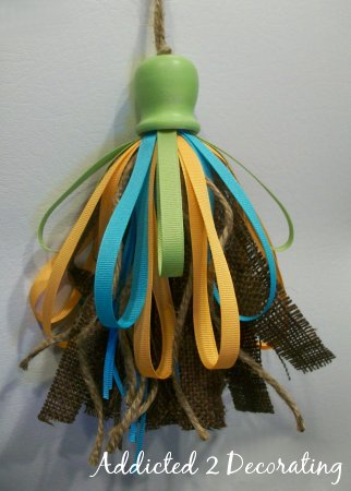 [diy+ribbon+and+burlap+tassel.jpg]