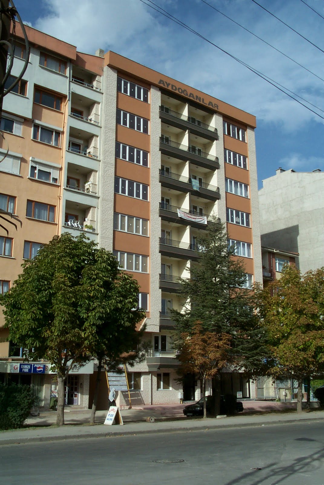 [P0003594.jpg]