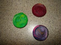 Recycle Your Broken Crayons by Melting Them in Muffin Tins momspark.net
