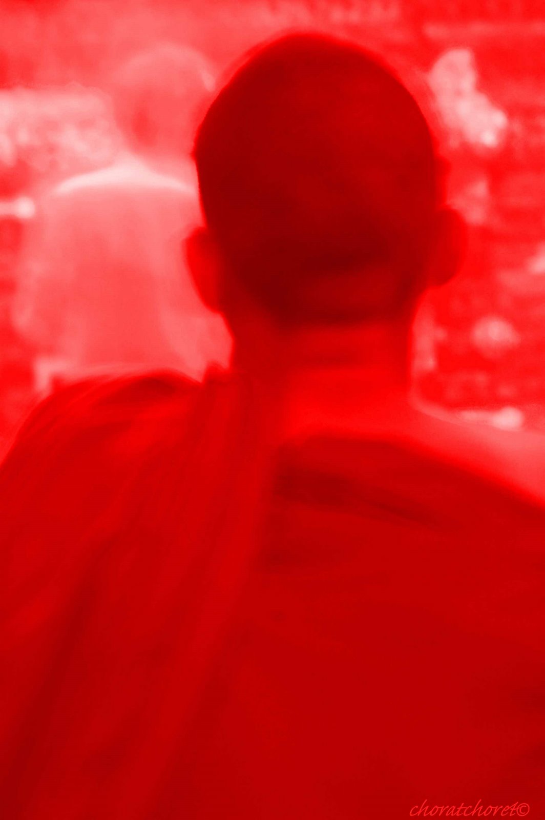 [redchoratchret.jpg]