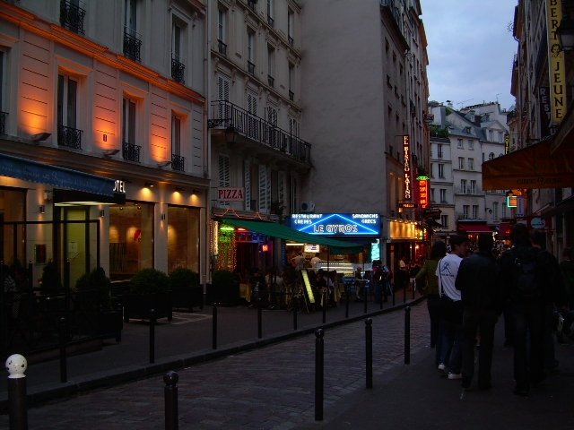 Rue de la Huchette. Quartier Latin