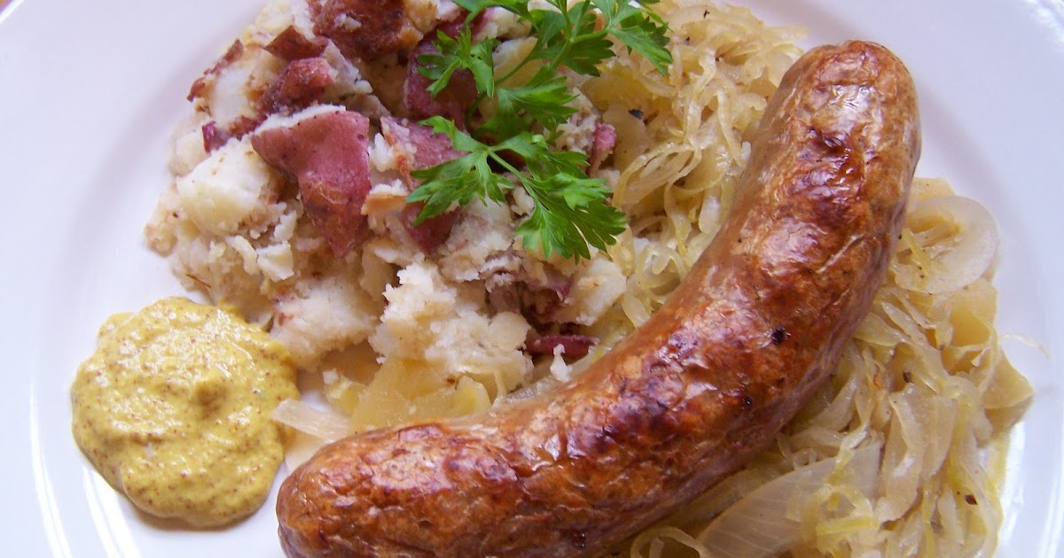 Kitchen Forager: Bratwurst and Sauerkraut