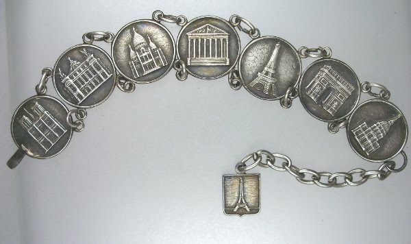 Bracelet Souvenir Paris Ancien - Métal Argenté - Fermoir Crochet - Thème Monuments