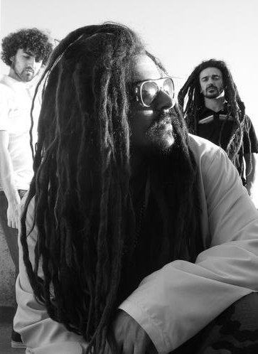 • - REGGAE MUSiC - •