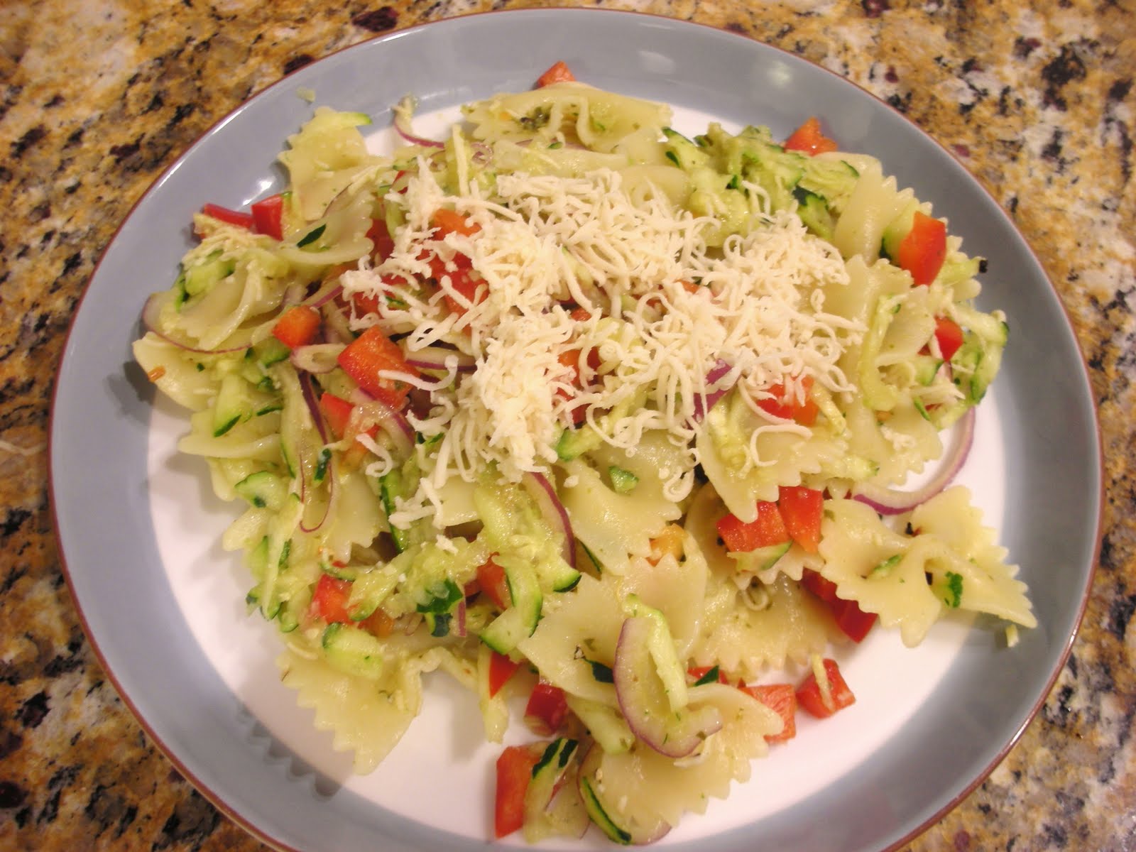 Everyday Vegan Farfalle, Zucchini, and Bell Peppers in Pesto