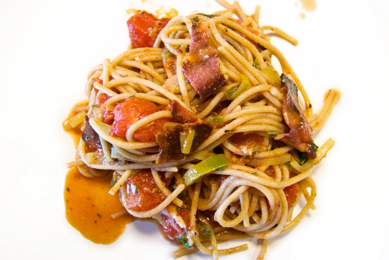 Pasta with Bacon, Tomato and Leeks