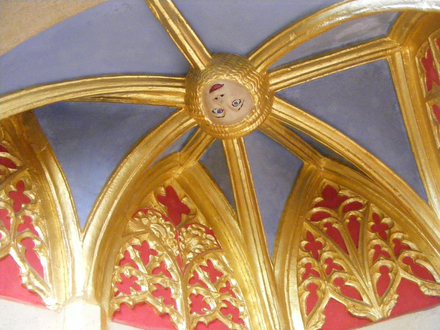 [shrine-carving.jpg]