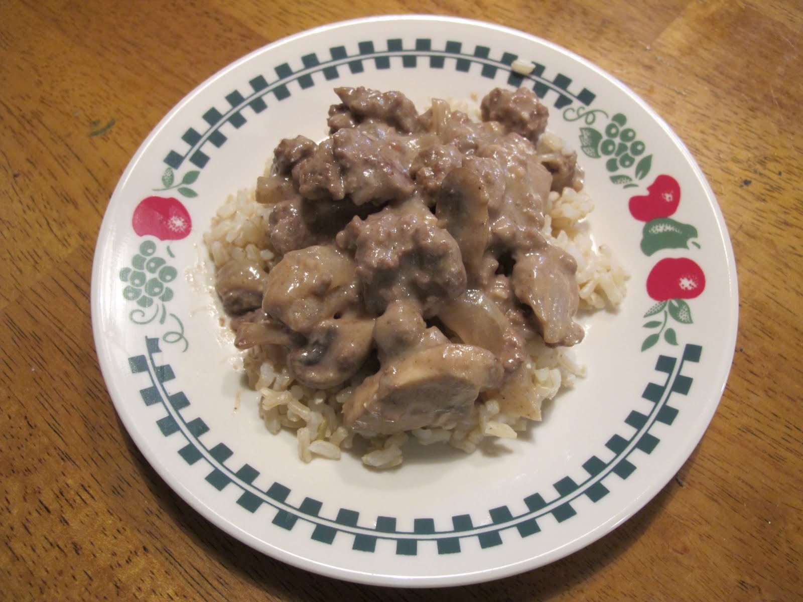 A whole lotta recipes: Creamy Beef and Onions
