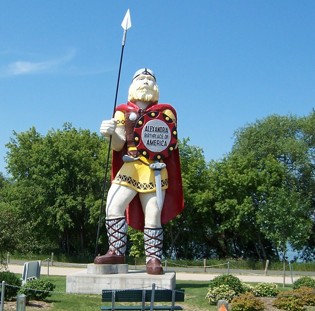[Big_Ole_Statue_2.jpg]