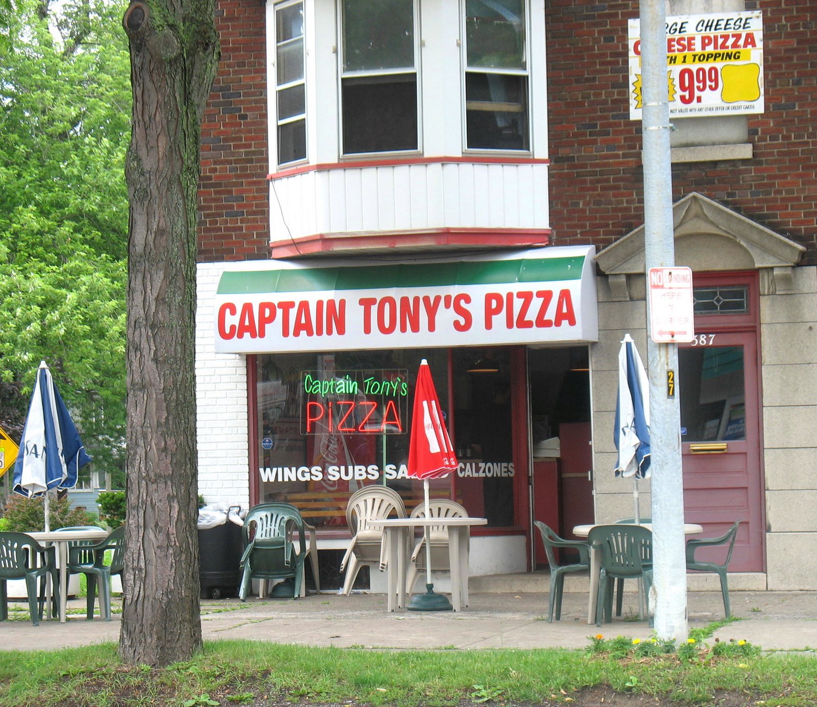[Captain+Tony's.JPG]