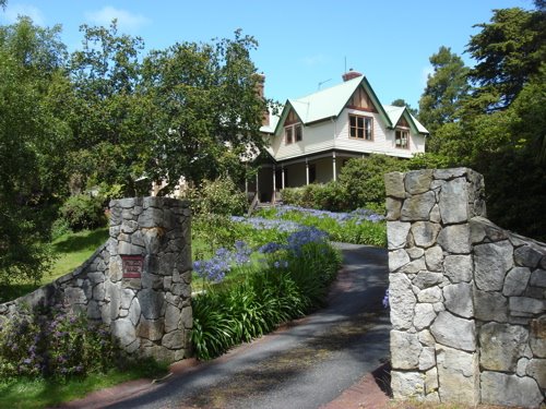 STRAHAN HOTEL