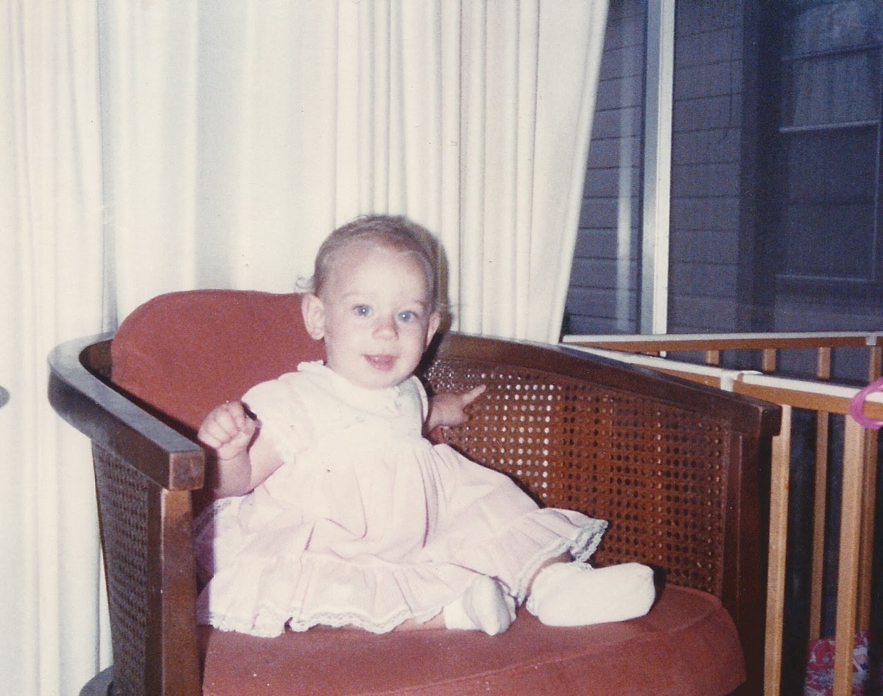 [Amanda+Chair+(2).JPG]