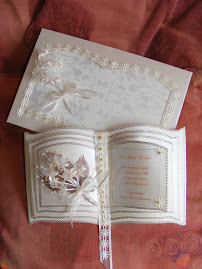 Pearl wedding card with box