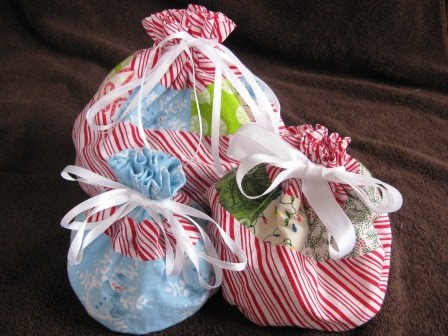[Christmas+gift+bags+006.JPG]