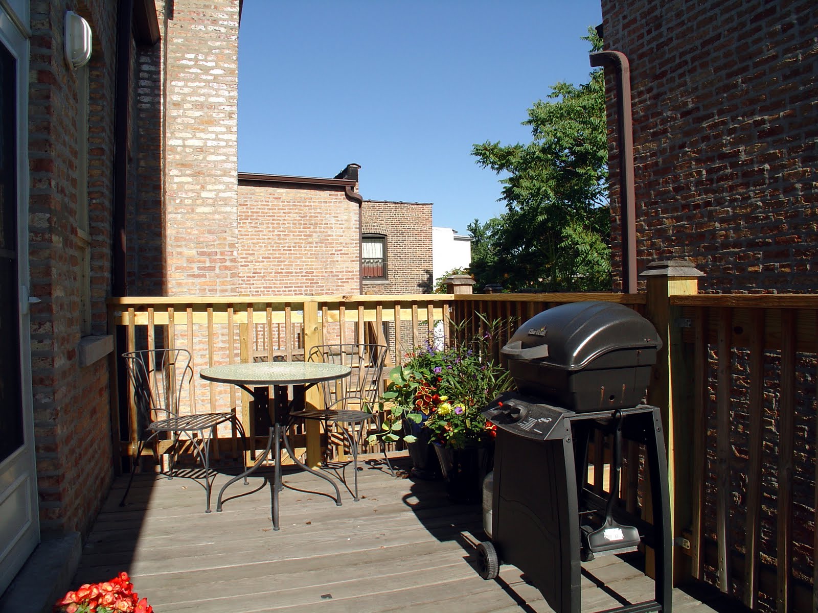 Gene D. Petro RE Broker Owner Chicago IL Andersonville Condo in Chicago