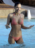 Sexy and Hot Dayana Mendoza (Miss Universe 2008)