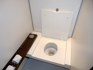 SIDE toilets (onemorehandbag)