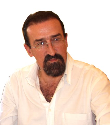 [tzola+xristidis.JPG]