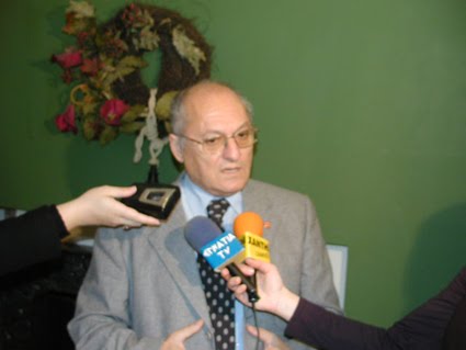 [tatsis+kali.JPG]