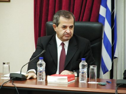[paylidis+kali+nomarxiako+paylidis.JPG]
