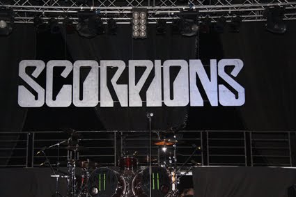 [8+Scorpions.JPG]