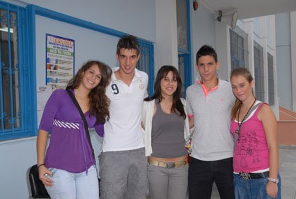 [skoda+xanthi+se+sxoleia5.JPG]
