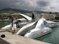 Earthrace in Papeete Tahiti. Click on the picture to link with the official site