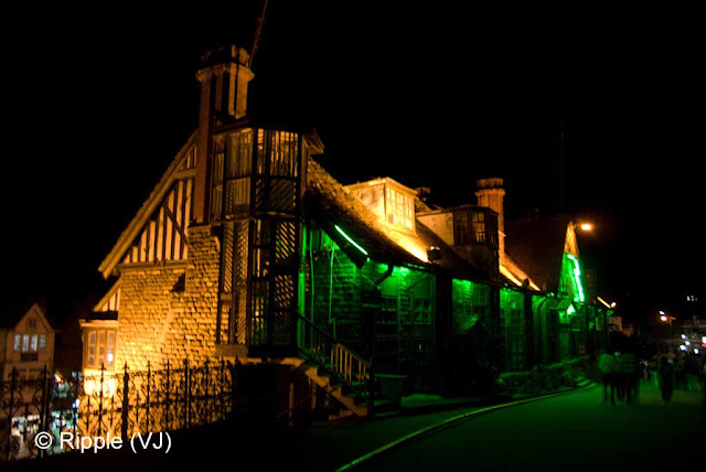 Posted by Ripple (VJ) : Shimla Night View : Other side view of Shimla Town Hall (This has been shot from the road which connects Ridge with Mall Road...)
