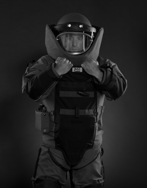 Blu Iron Photography: EOD Bomb Suit