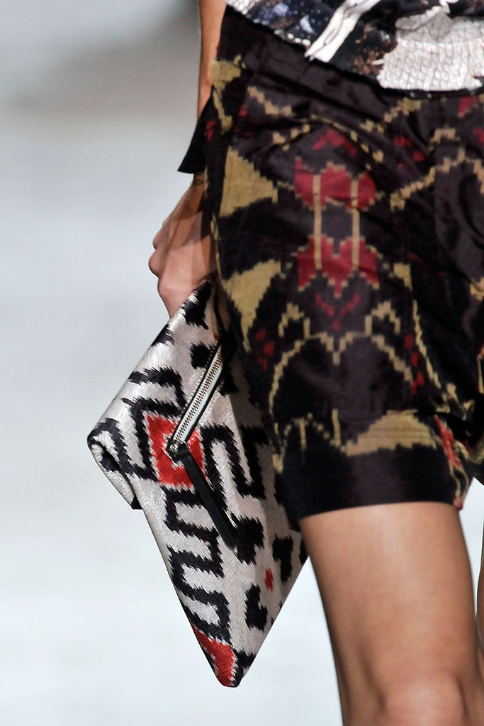 [Dries+Van+Noten+SS10+Detail+2.jpg]