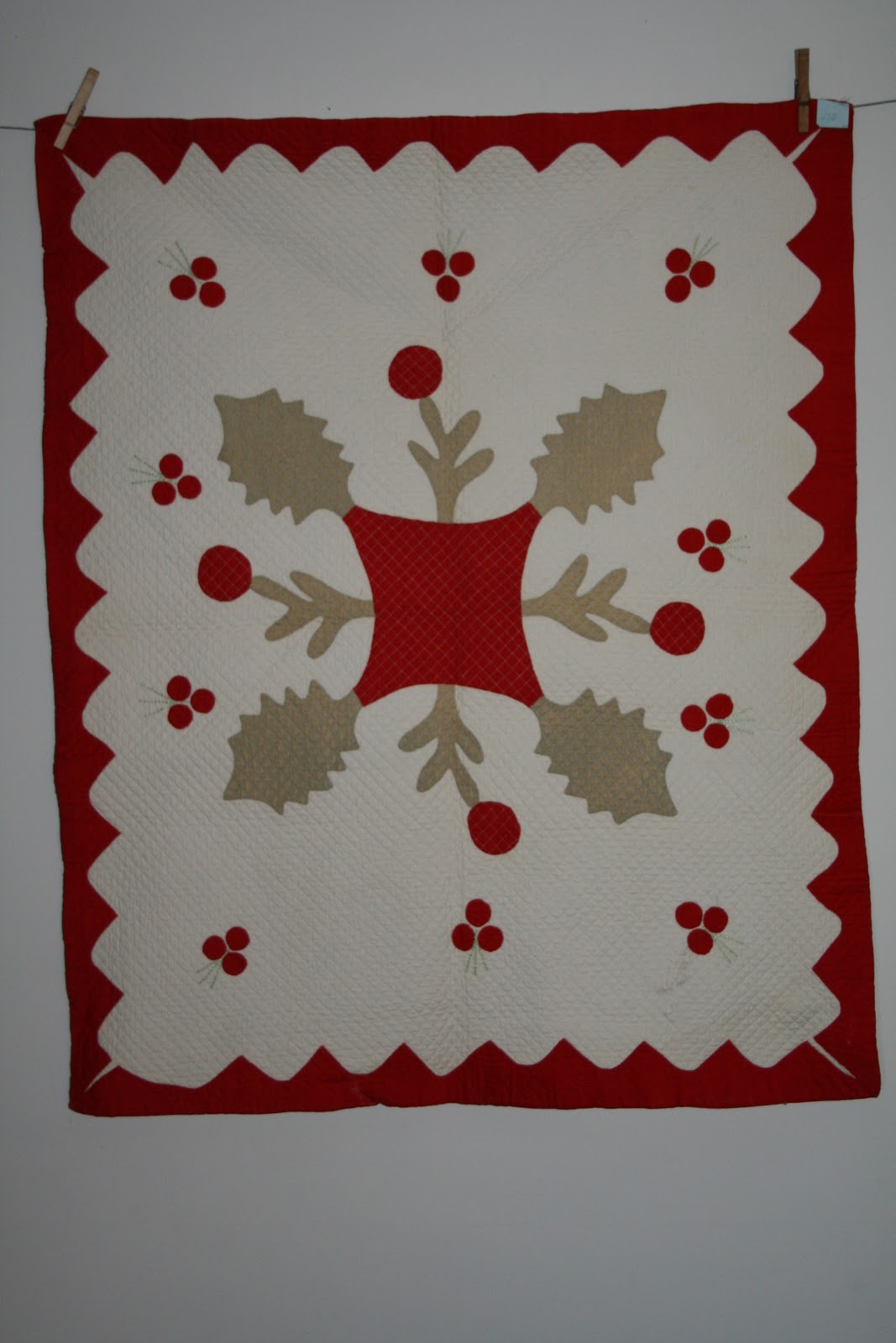 Quilting on the Mon A few antique Baby quilts