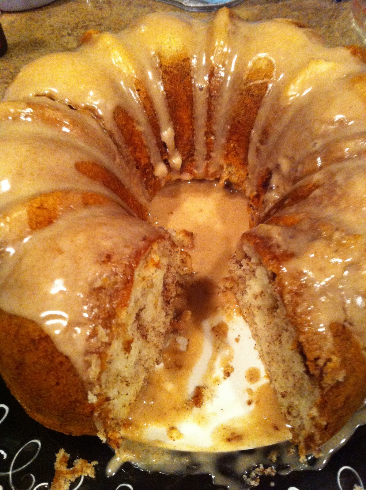 simplysandi Betty Crocker Decadent Supreme Cinnamon Swirl Cake