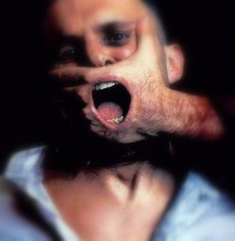 MALTRATO A LOS PERIODISTAS