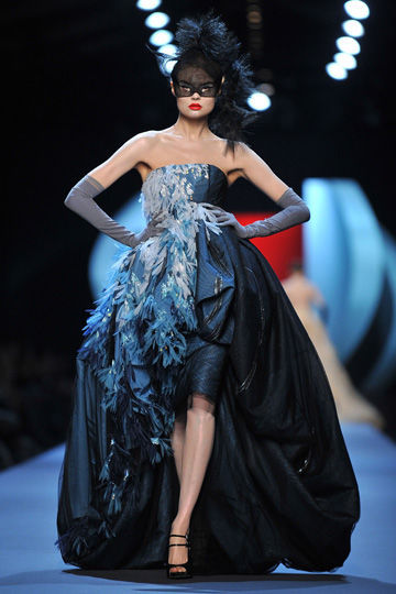 GANDA: Christian Dior Haute Couture Spring Summer 2011