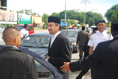 SALES AND OPERATIONS MENARA ALOR SETAR: YTM TUNKU ALI REDHAUDDIN ...