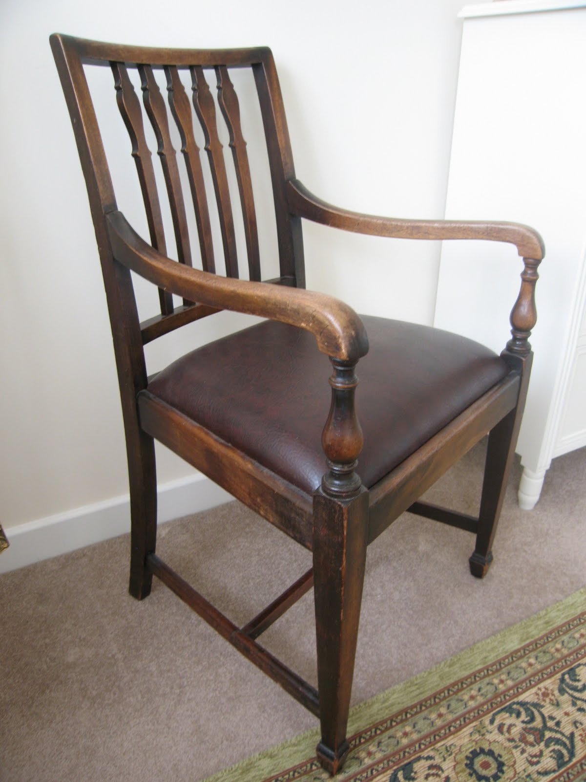 Rustic Affaire Old wooden chair.