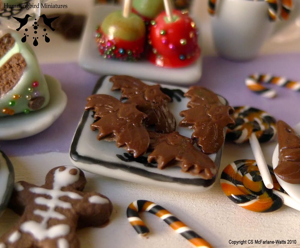 Hummingbird Miniatures COUPON CODE and Happy Hallowe'en!!!