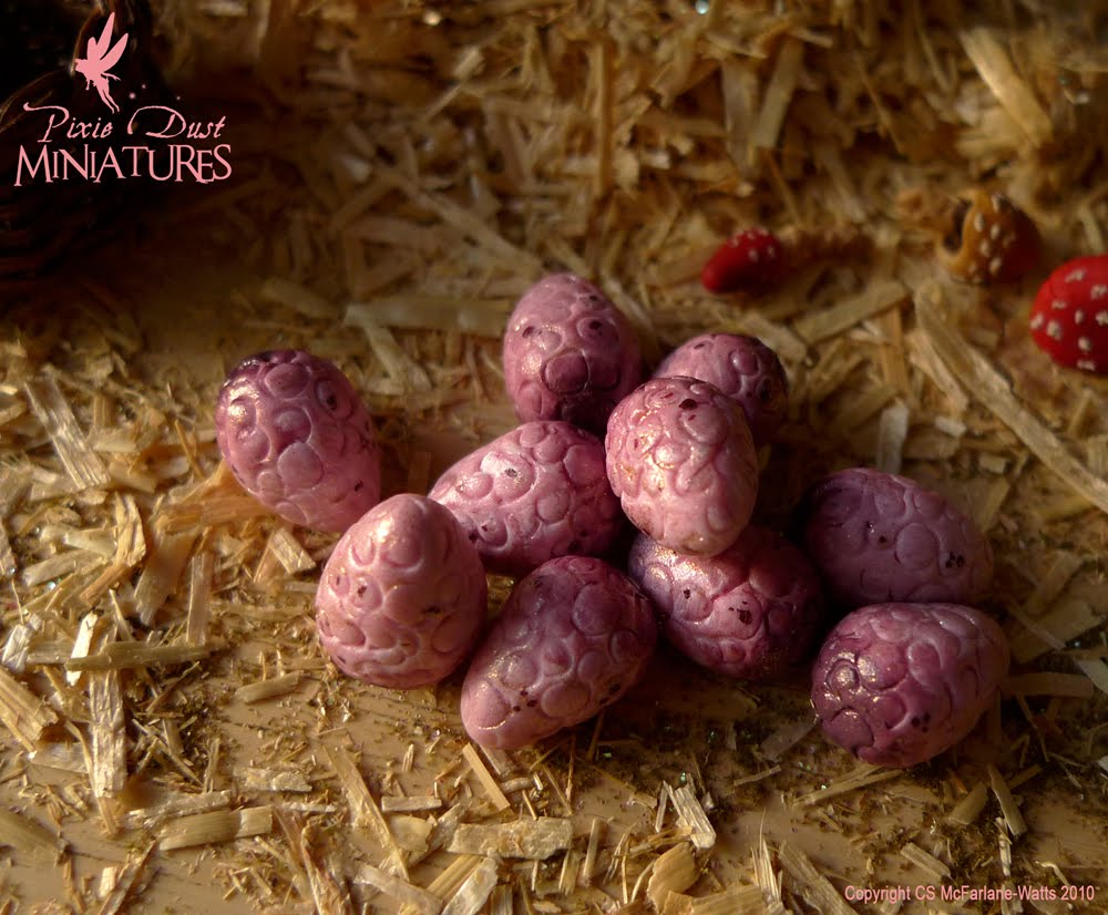 Pixie Dust Miniatures Rose Dragon Eggs