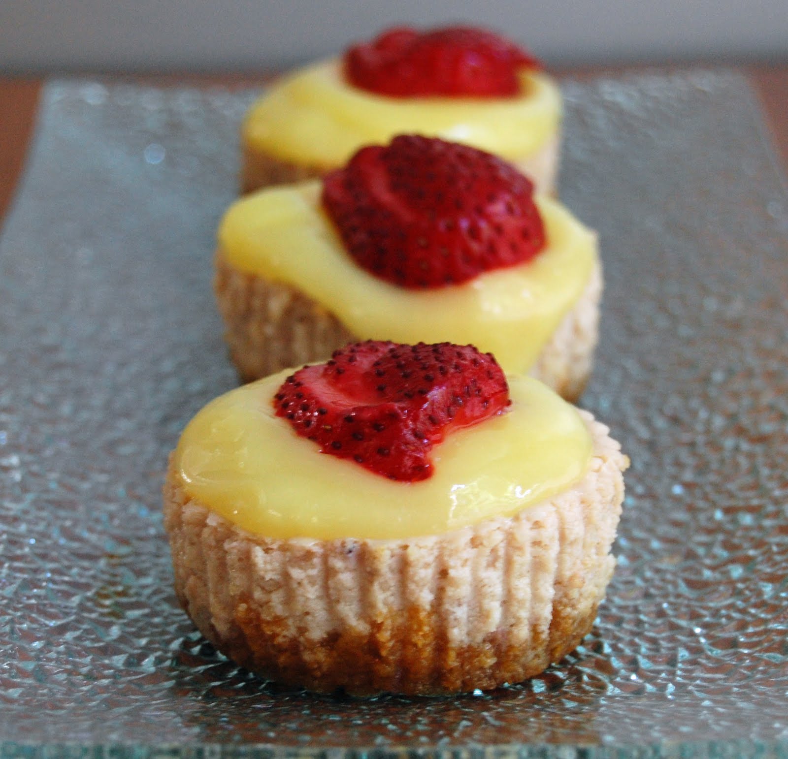 Canadian Baker Too: Lemon-Strawberry Cheesecake Cupcakes