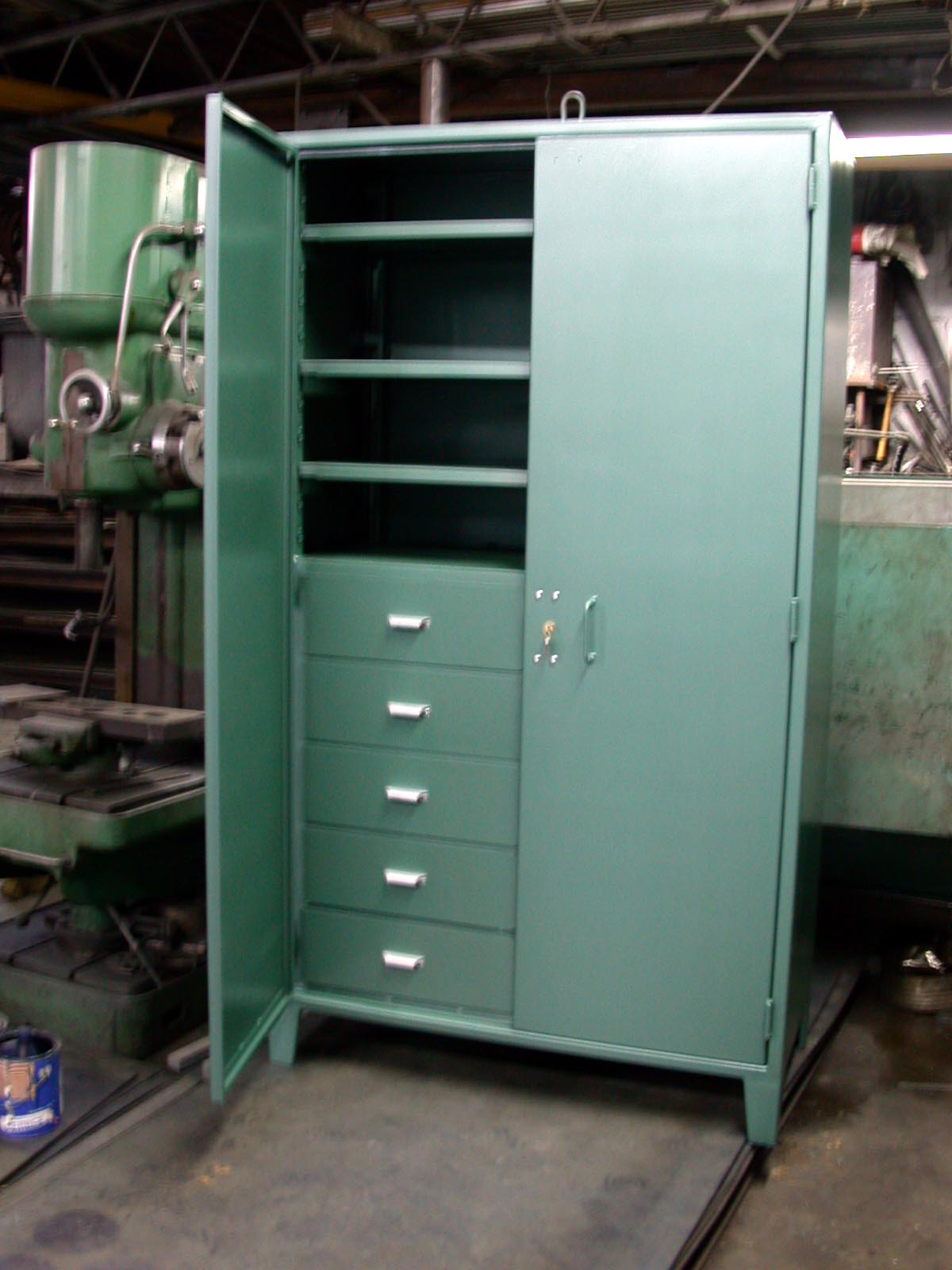 Herreria Pompeya S.R.L.: Armarios Metálicos con Puertas