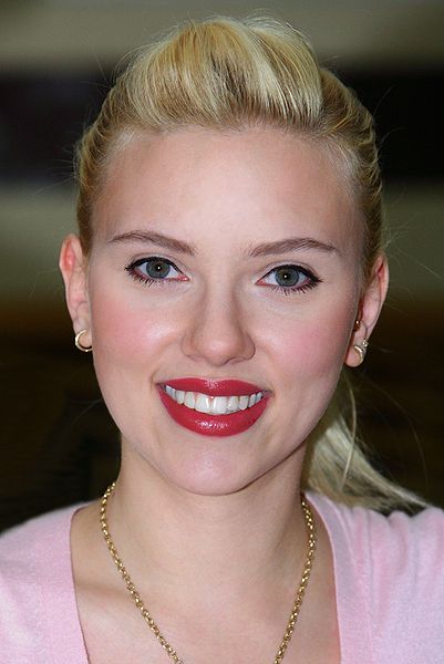 Profile Facts: Scarlett Johansson