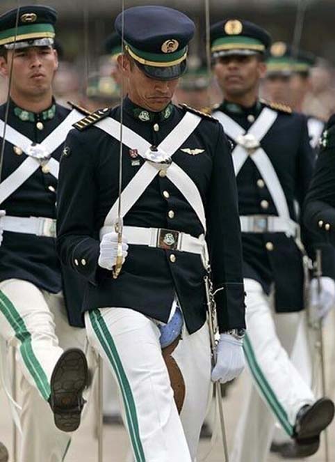 [Funny_Military_Pictures_22.jpg]