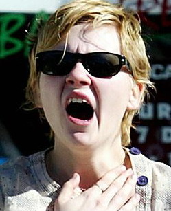[Yawning_Celebrities_1.jpg]